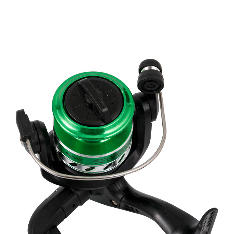 Mini carretéis de roda de pesca no gelo em alto mar